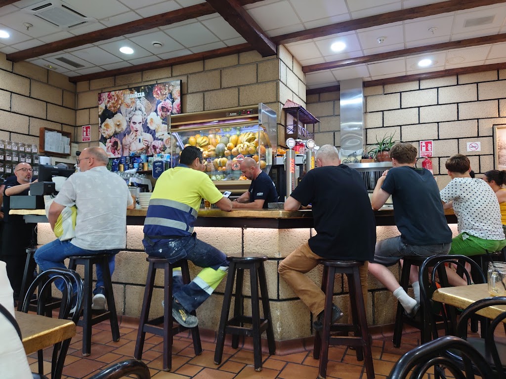 El Rincon San Diego — Ambiente