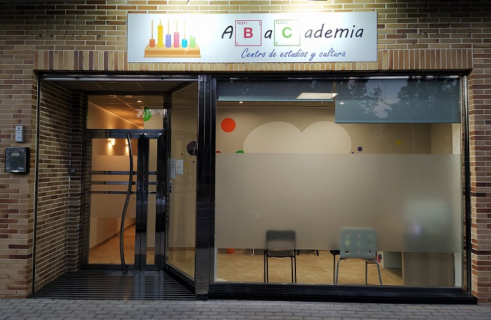 Academia Abacademia: Centro de estudios y cultura — Del propietario