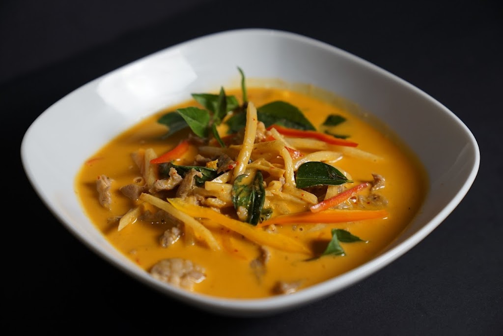 Mama Thai Kitchen