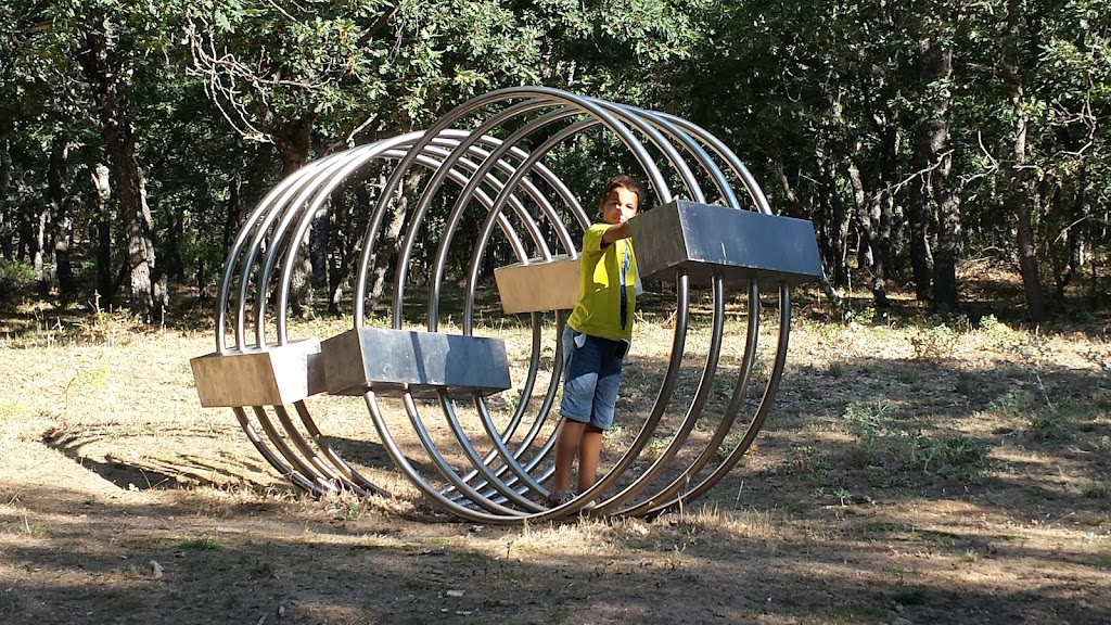 Camino de las esculturas de la dehesa Boyal