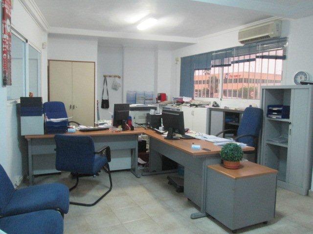 Talleres Omar Alaquas — Interior