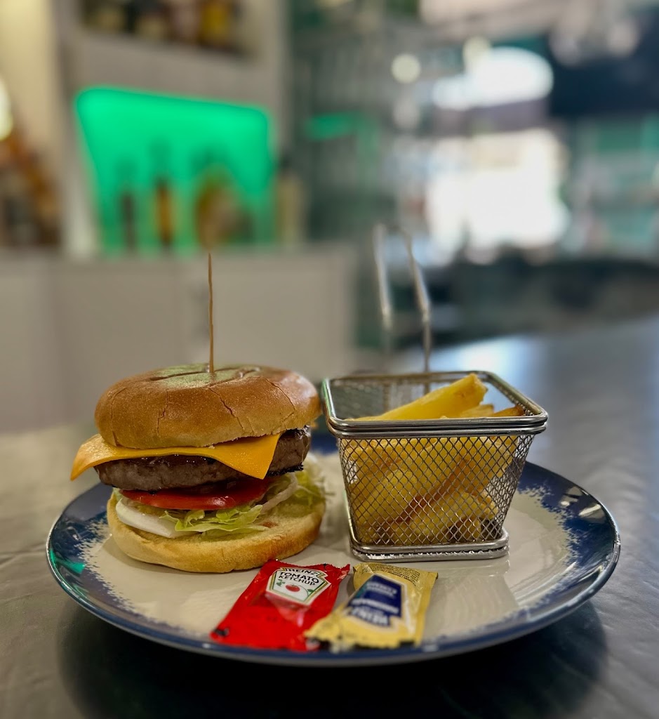 Forum Bar - Cafeteria — Del propietario