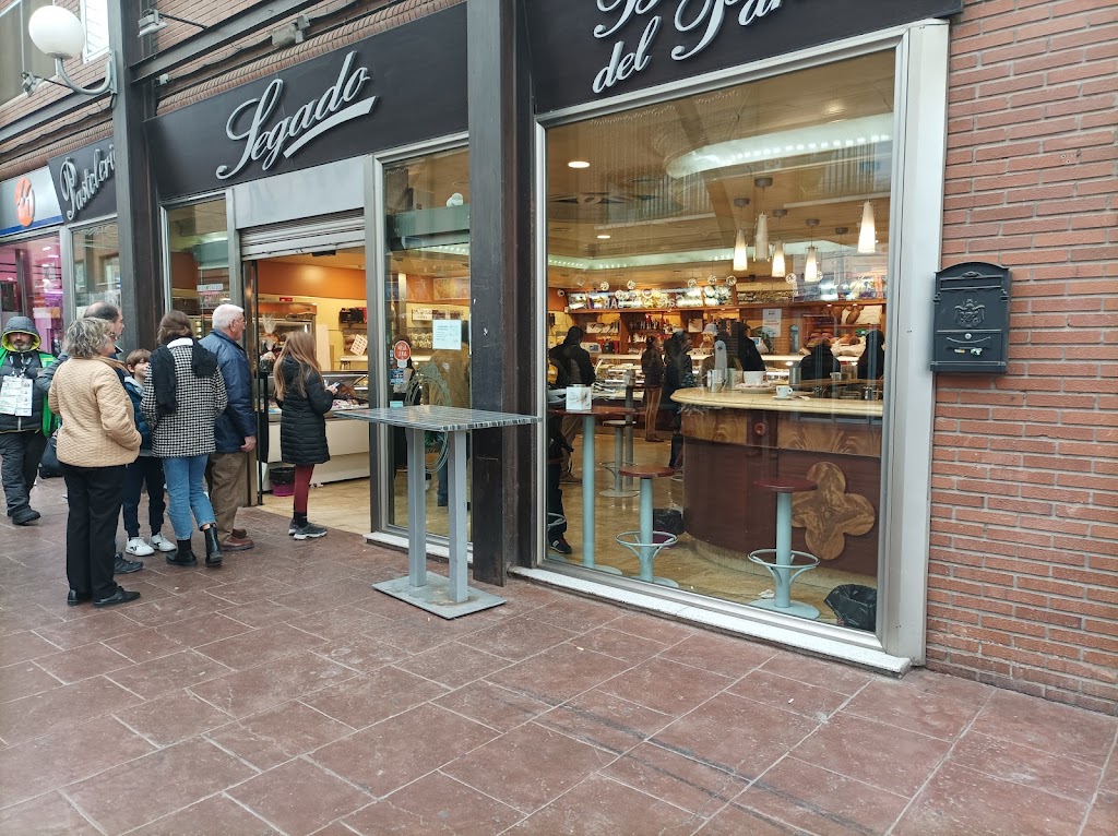 Moto As Villalba — Exterior