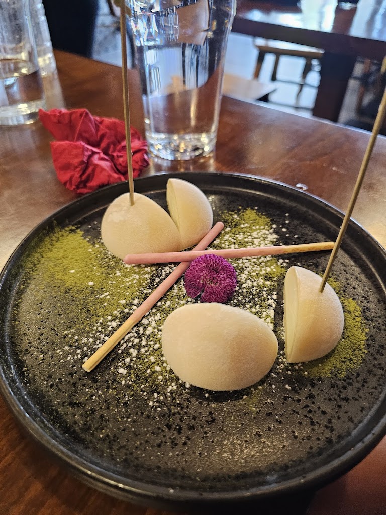 Akeno Sushi Bar and Thai Alexandria