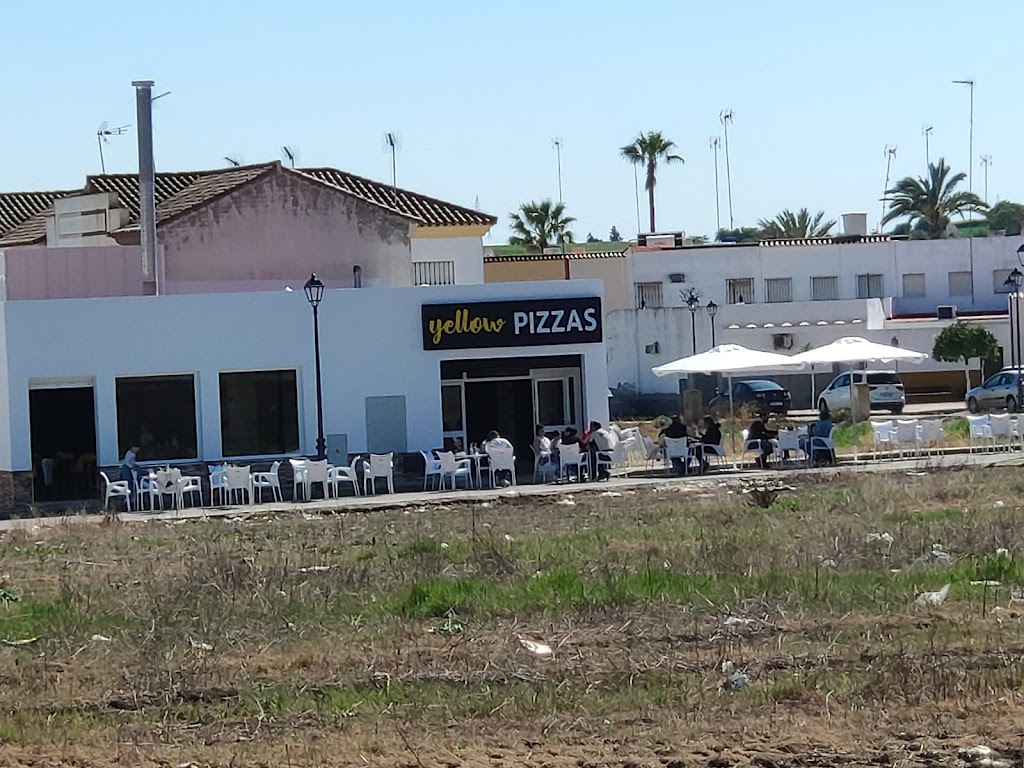 Pizzeria Yellow Pizzas