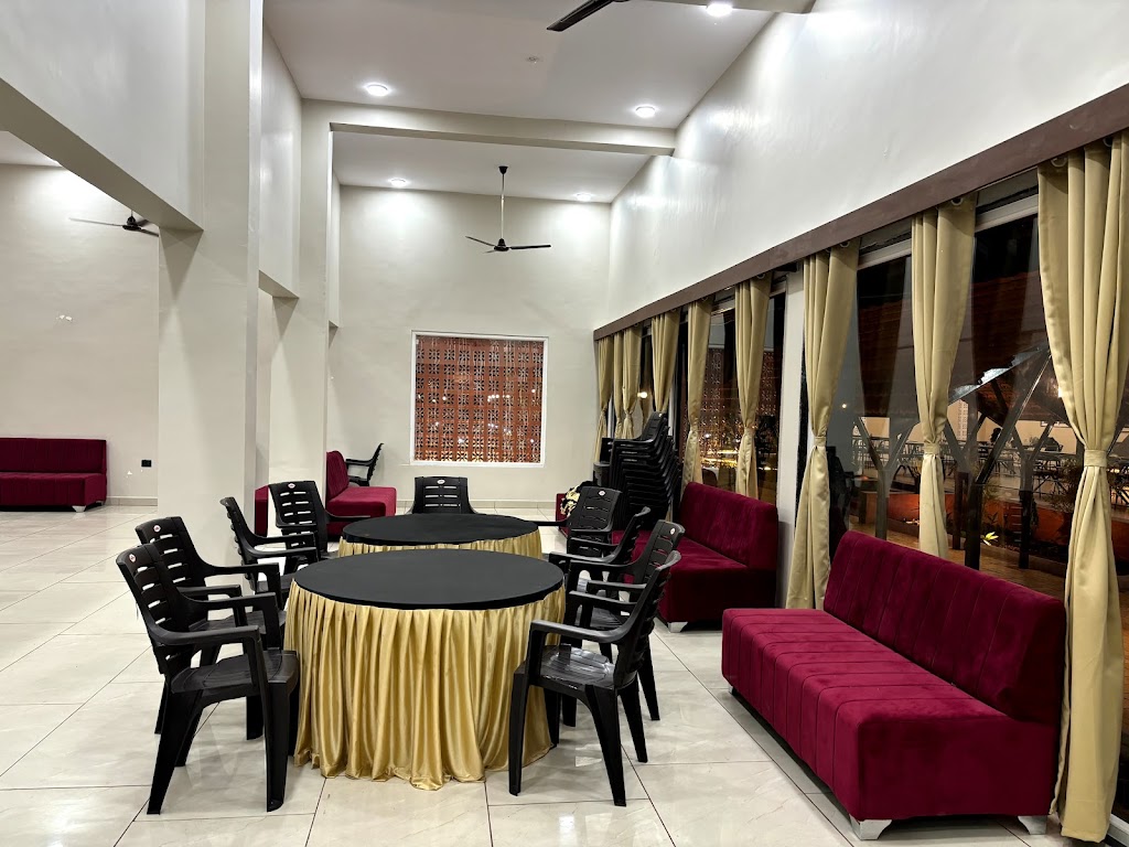Destination Restaurant Resort