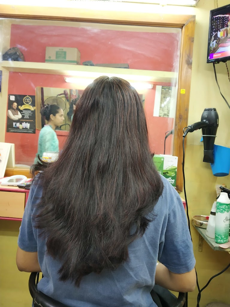 Pavitra Herbal Beauty Parlour