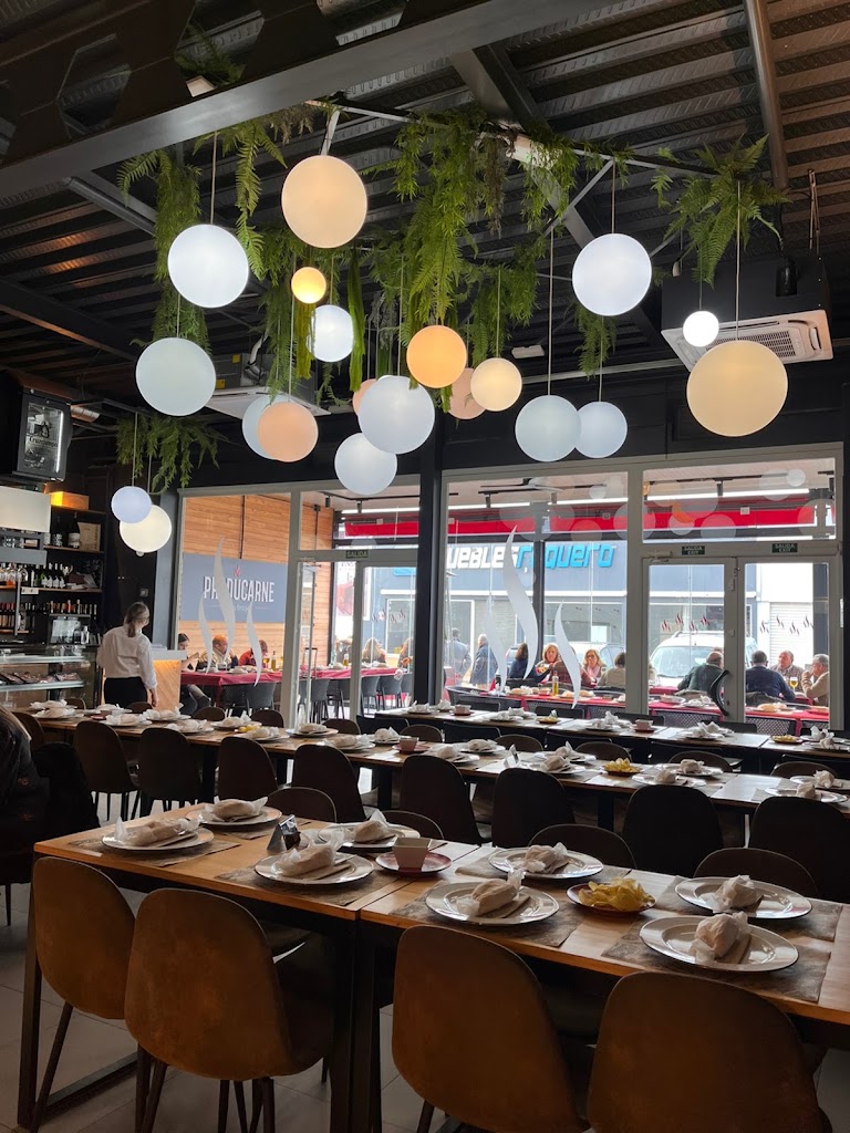 PRODUCARNE A LA BRASA Restaurante - Asador — Ambiente