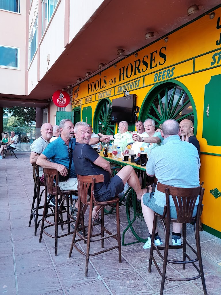 fools and horses bar Benalmadena — Ambiente