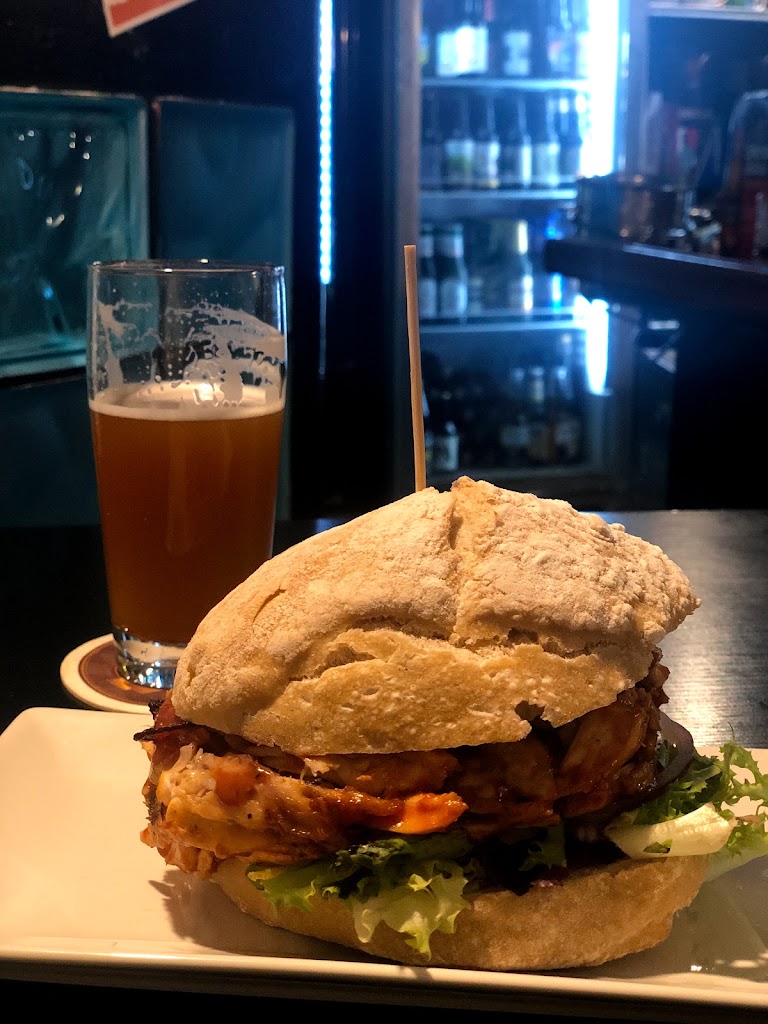 Bar San Benito — Comida y bebida