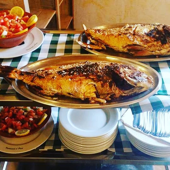Restaurante El Pinar — Comida y bebida