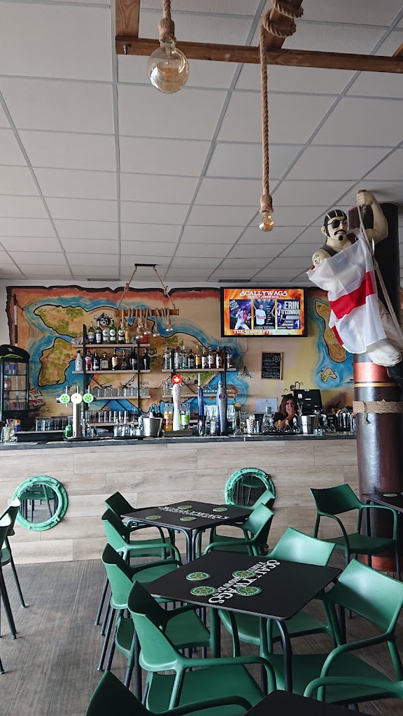 Scallywags Family Showbar