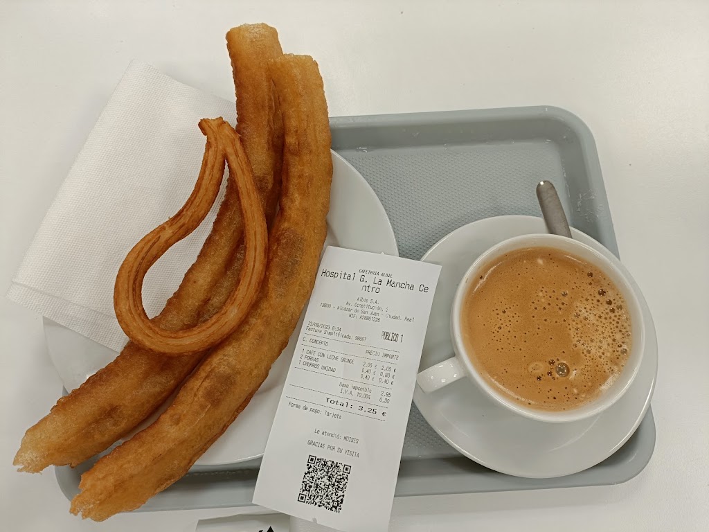 Cafeteria Hospital La Mancha Centro — Comida y bebida