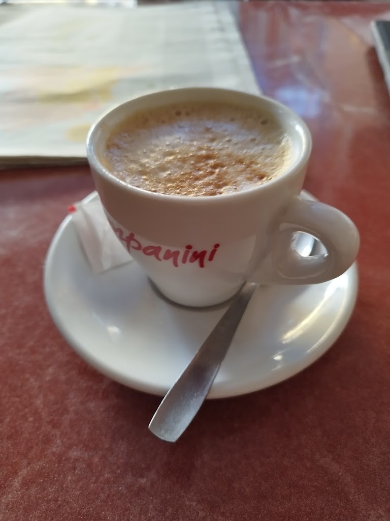 Cafeteria El Pepito — Comida y bebida