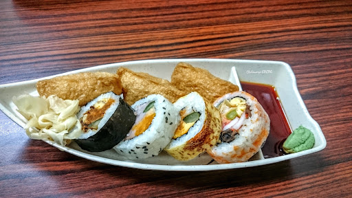 三丸手作壽司、丼飯、關東煮 的照片