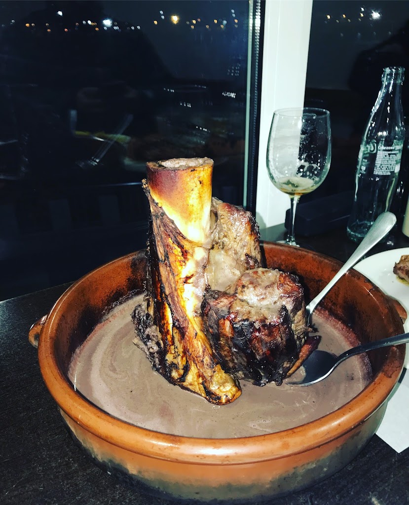 Taberna Cata — Comida y bebida