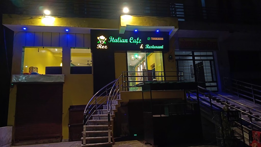 Rez Italian Cafe Restaurant