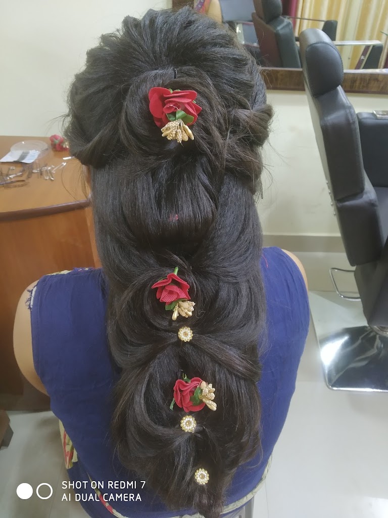 Rina Ladies Beauty Parlour Makeover