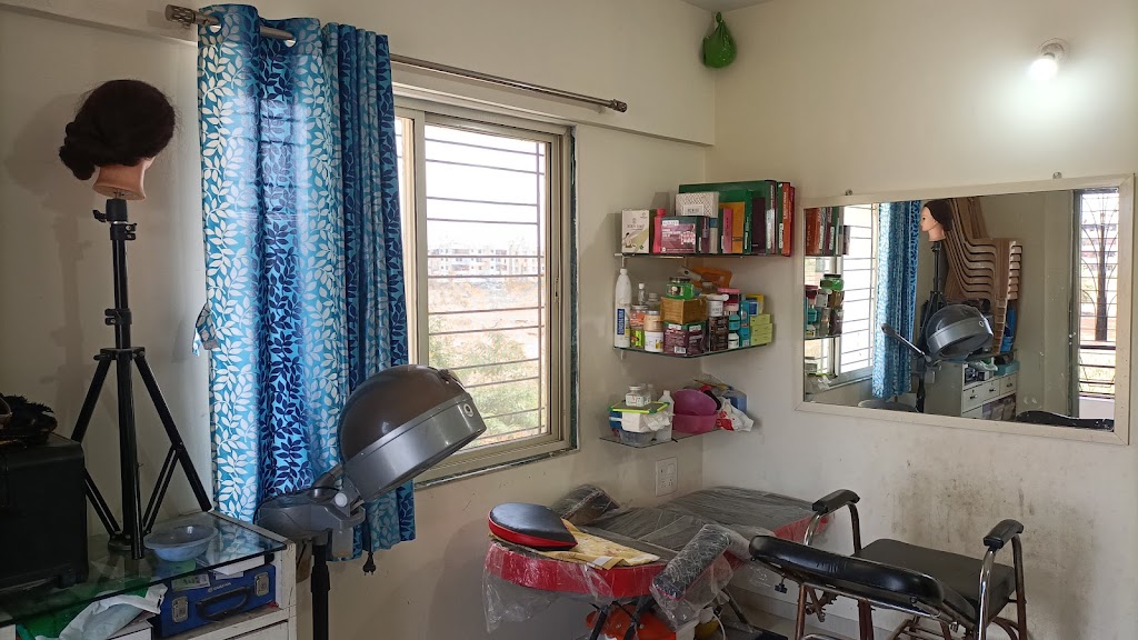 Noor Beauty Parlour And Novelty