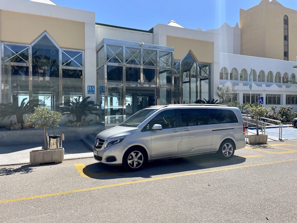 Black Taxi Nerja. Airport transfer. Nerja Taxis Transfers