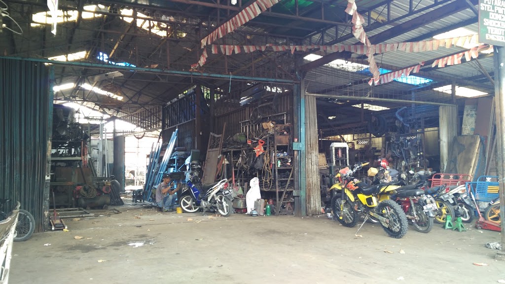 Cianjur Folding Gate