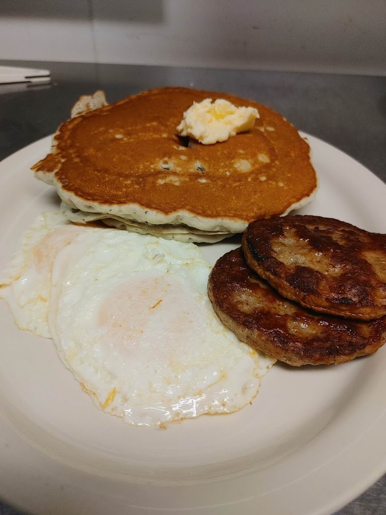  R & R Bayview Resort & Restaurant