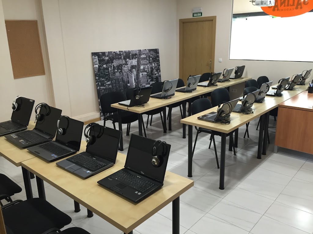 Autoescuela GO! Las Rozas - Burgocentro (Salinas) — Del propietario