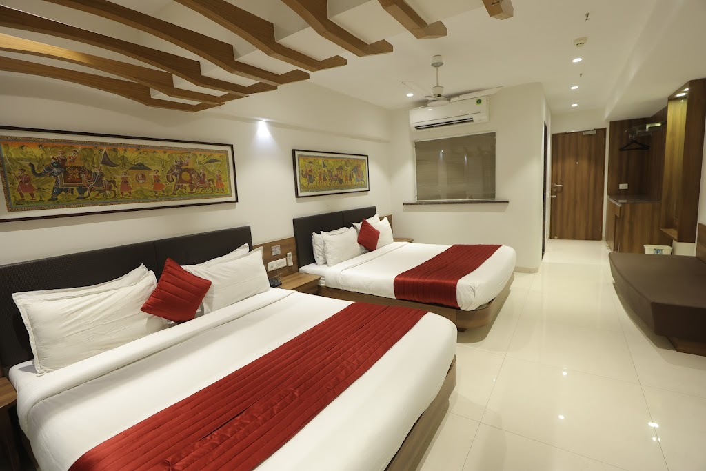Hotel Shreeji Vatika Rooms Banquet Surat