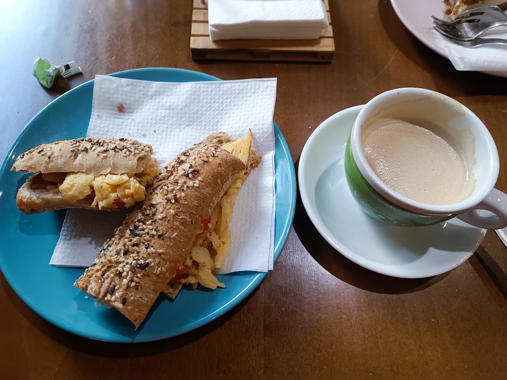 La Butaca Cafeteria — Cafe