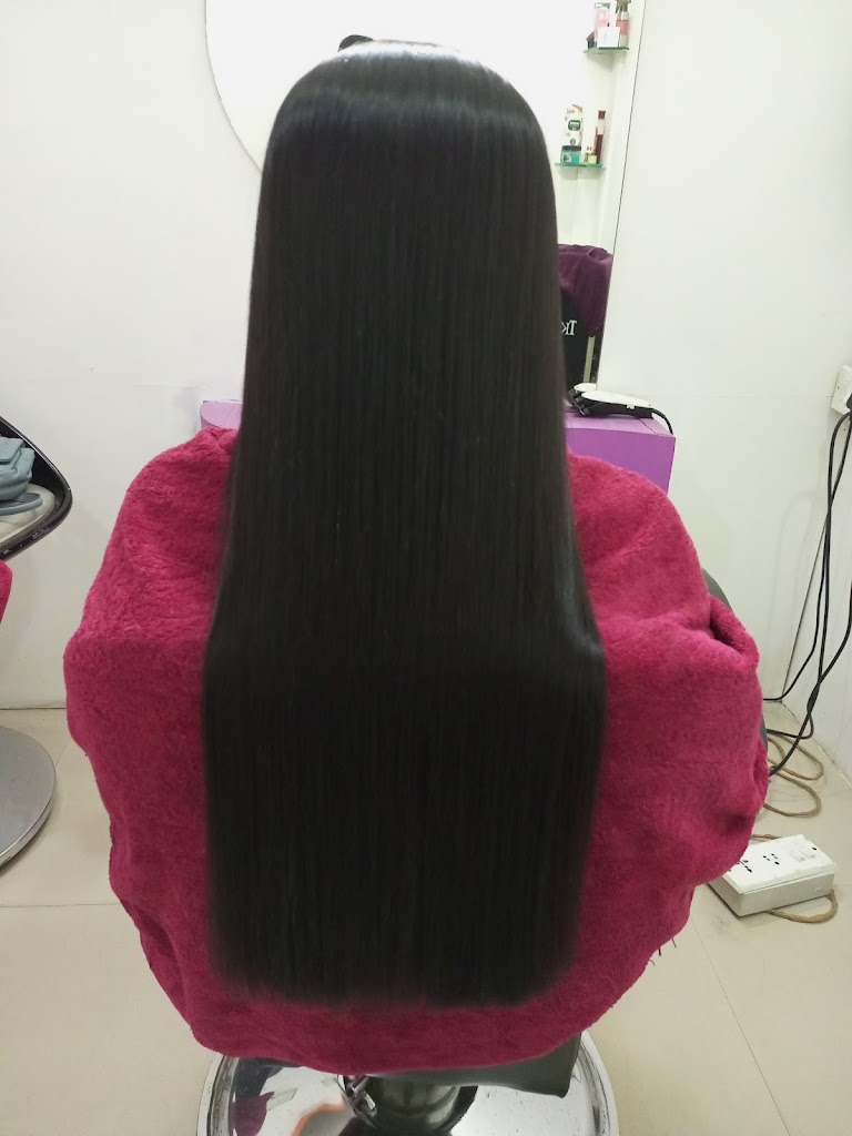 Venicia Unisex Beauty Salon And Makeup Studio