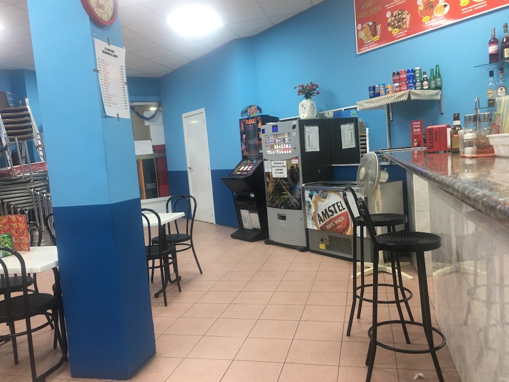 Aladin Doner Kebab — Ambiente