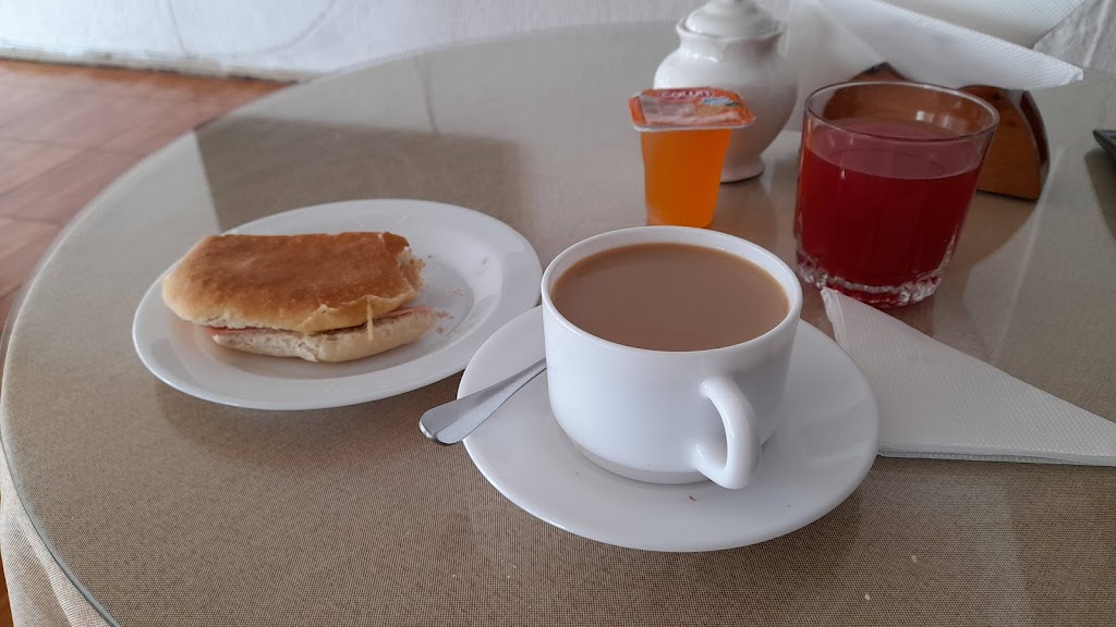 Comida y bebida