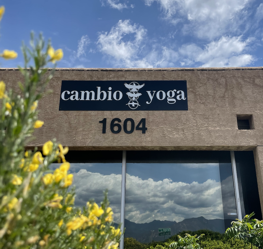  Cambio Yoga