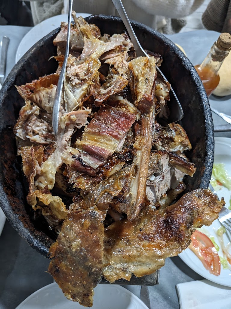 Restaurante Parrilla Puerto de Pinos — Comida y bebida