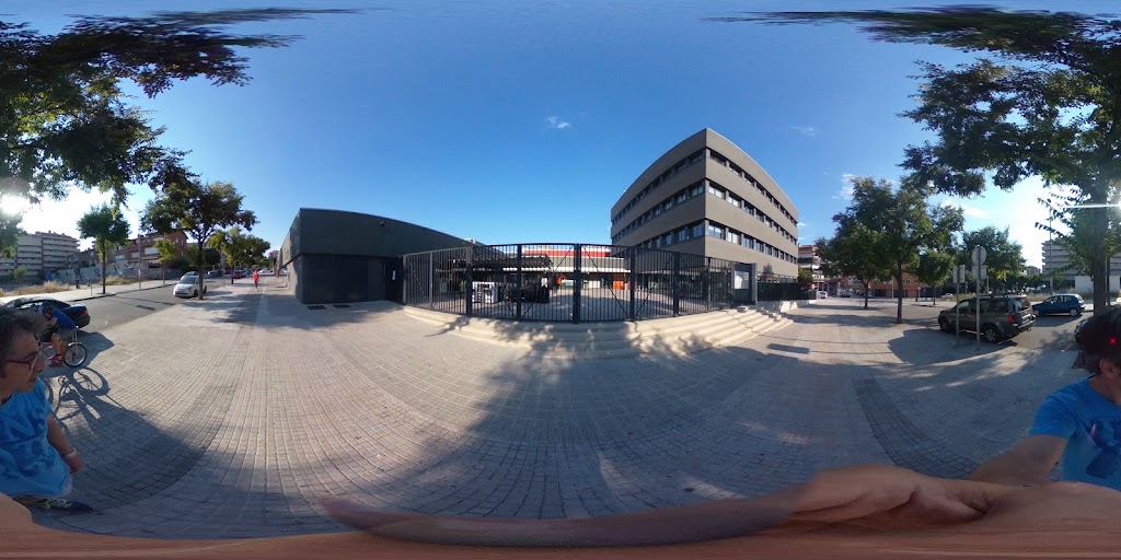 Onteneu Manresa — Street View y 360deg