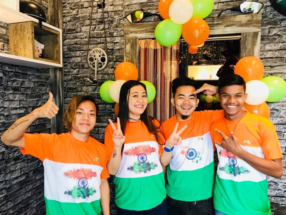 S S 50 50 Unisex Saloon Spa