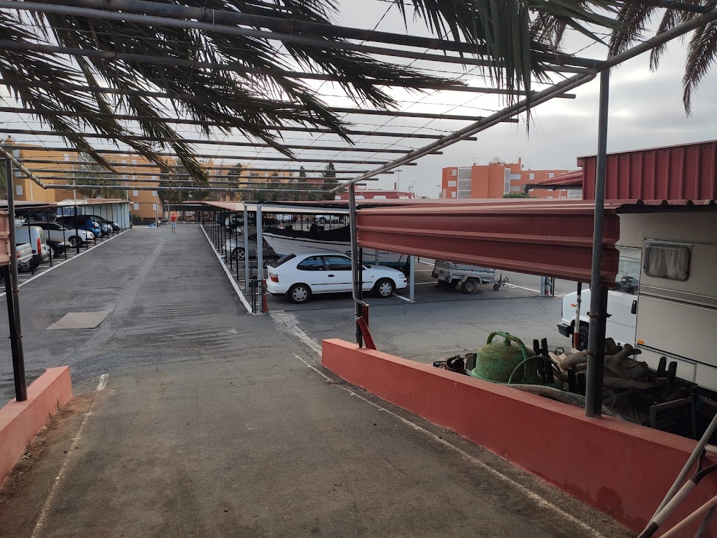 Aparcamiento Los Cipreses