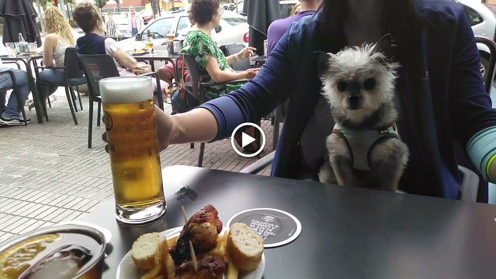 Cafe Clarin — Comida y bebida