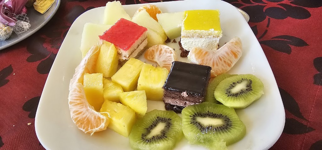Arroceria el Sarmiento — Comida y bebida