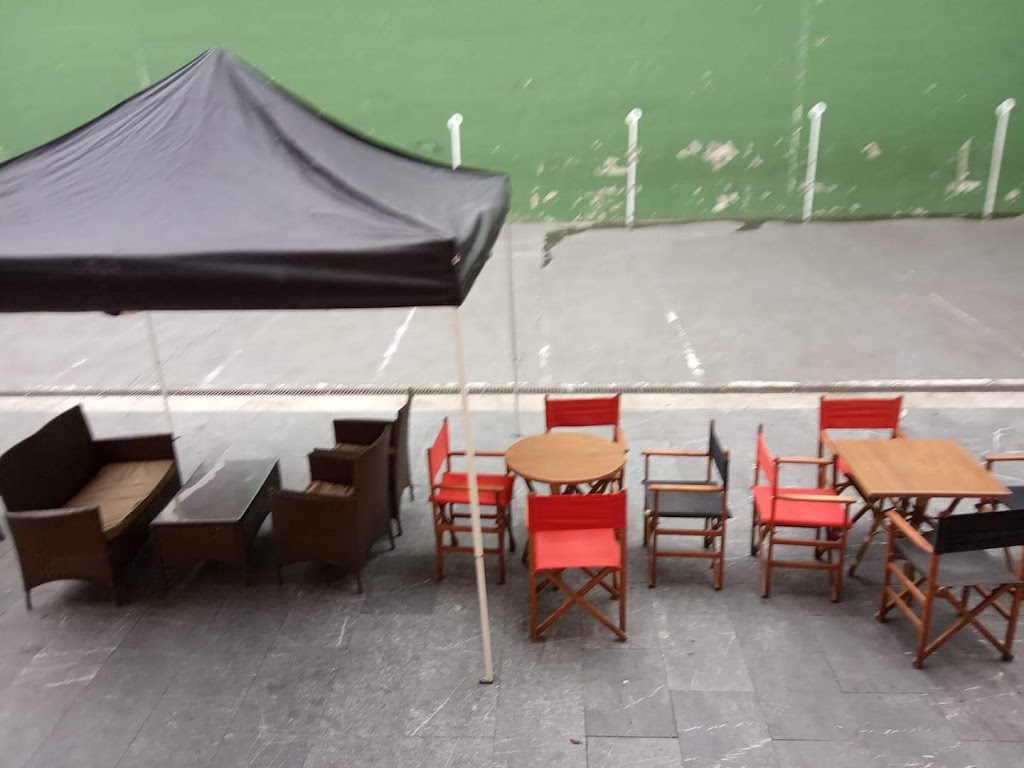 Bar / Cafeteria Zabal — Ambiente