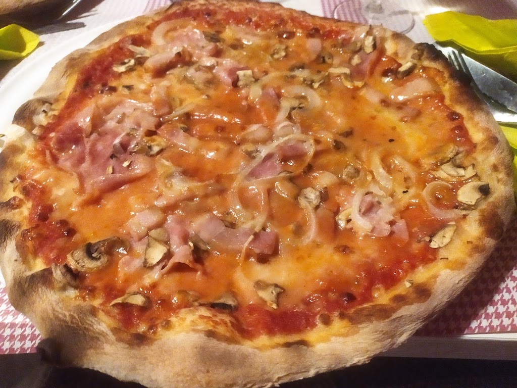 l'Italia restaurant — Pizza