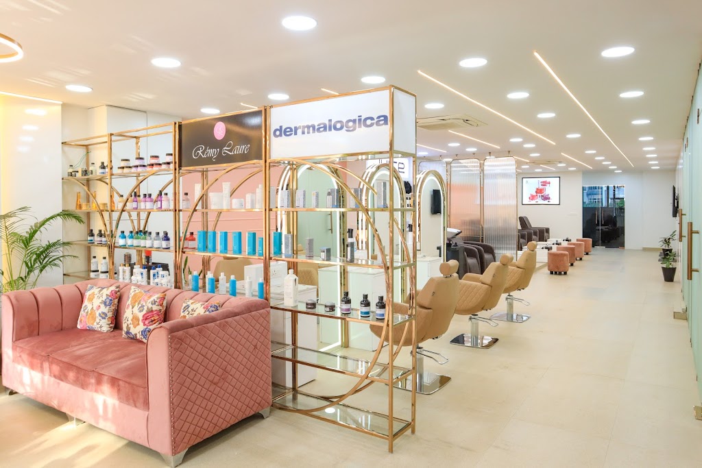 Juice Salon Luxury Beauty Parlour Skin Aesthetics Hair Salon Nail Art Extensions In Siripuram