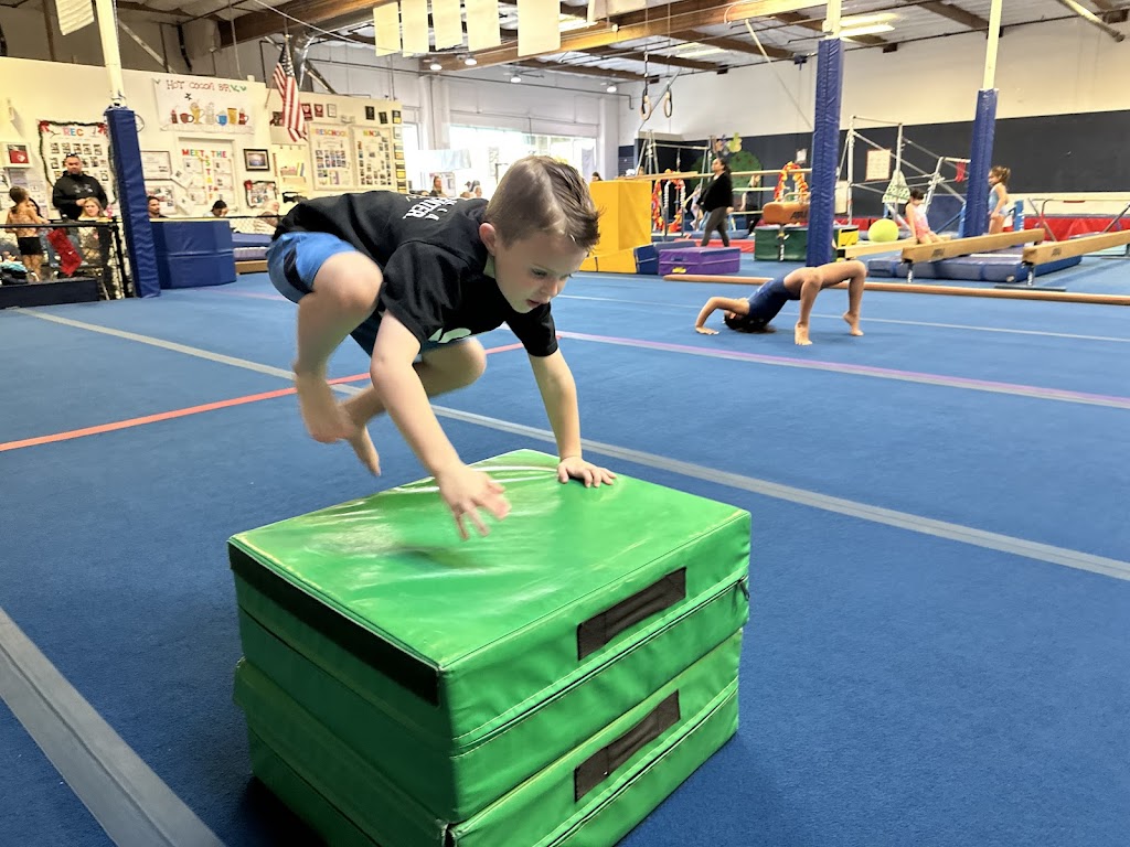  California Sports Center - Race St