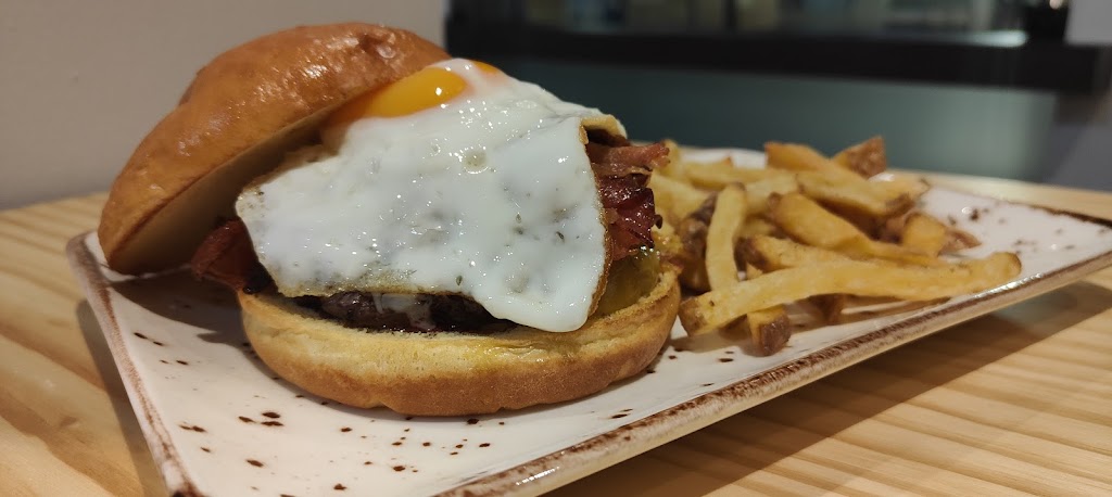 QB gastrobar — Comida y bebida