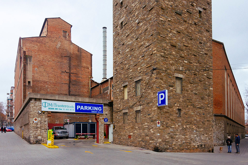 Parking Trinxant en Sant Marti