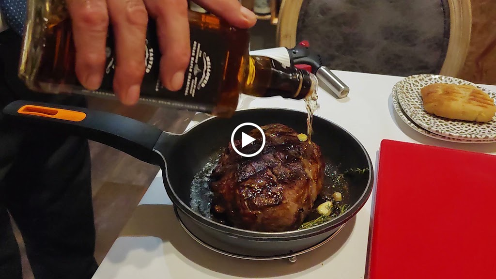 Restaurante Instinto Carnivoro — Videos