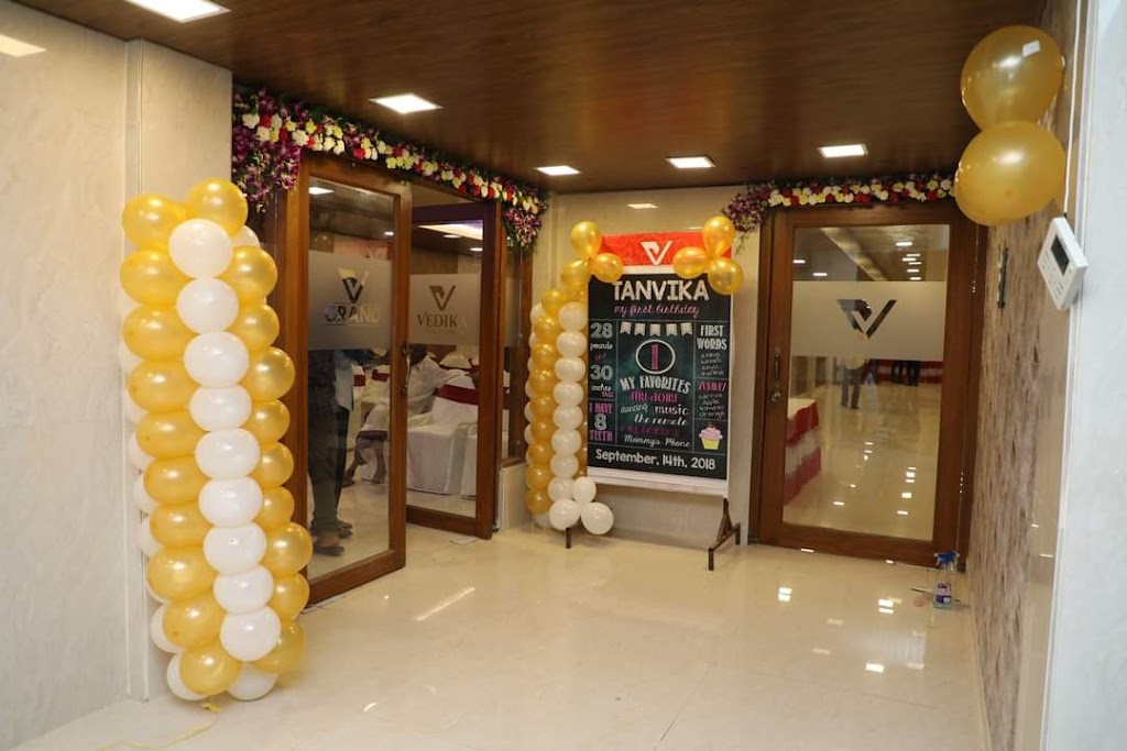 V Grand Family Restaurant V Grand Bar Restaurant
