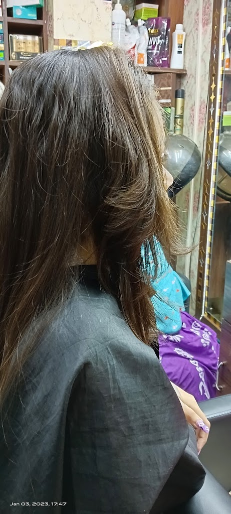 Evergreen Beauty Saloon