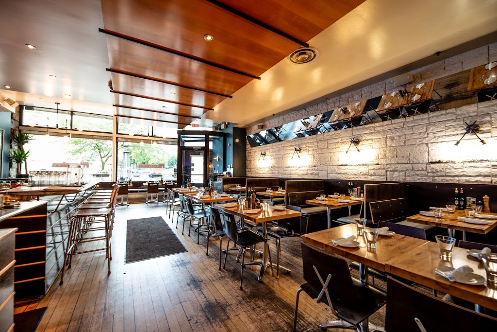 Atomica Kitchen / Cocktails in Kingston