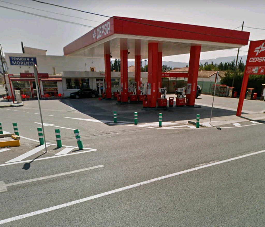 Estacion de servicio Cepsa — Surtidor de combustible